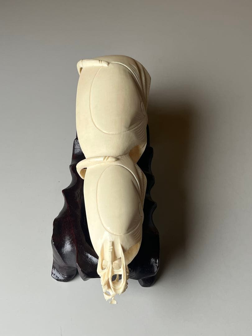 置物　台付　天然素材　魚　蛇　山水　人物　極細密　彫刻　傷有り