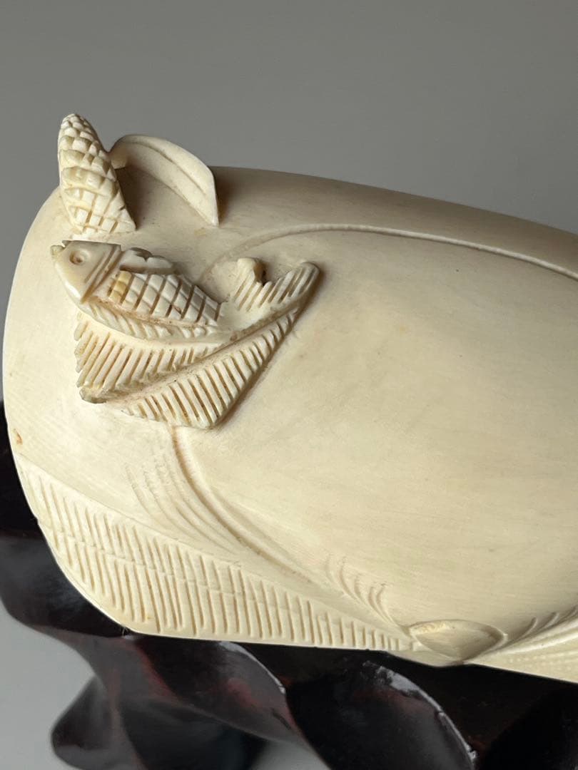 置物　台付　天然素材　魚　蛇　山水　人物　極細密　彫刻　傷有り