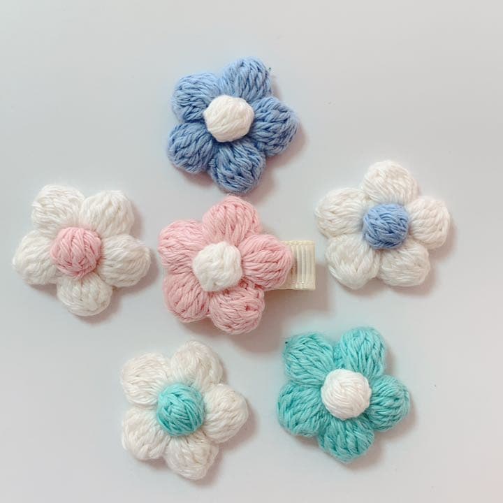 ♡ぷっくりお花　ベビーヘアクリップ　ヘアゴム　ヘアピン  ハンドメイド