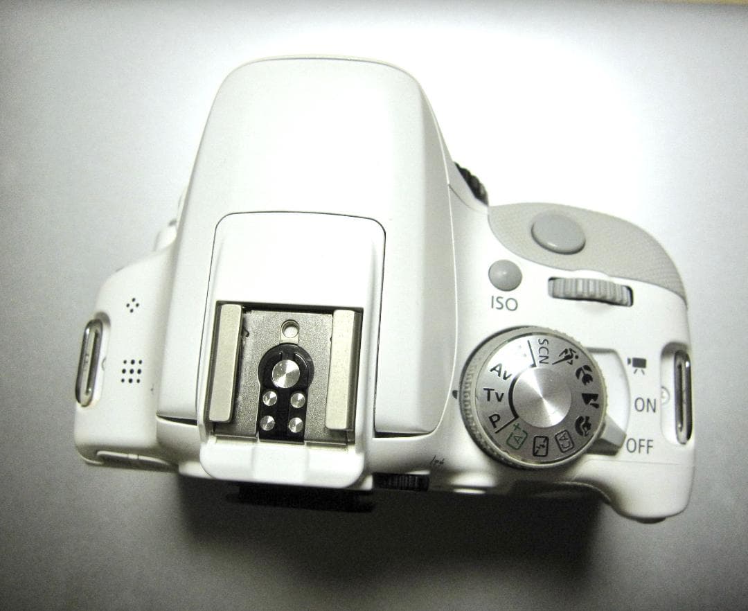 【希少】Canon EOS REBEL SL1 (kiss X7)ホワイトカラー