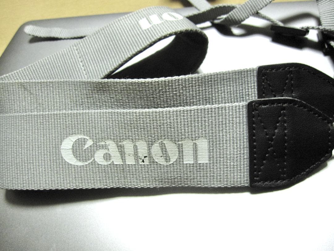 【希少】Canon EOS REBEL SL1 (kiss X7)ホワイトカラー