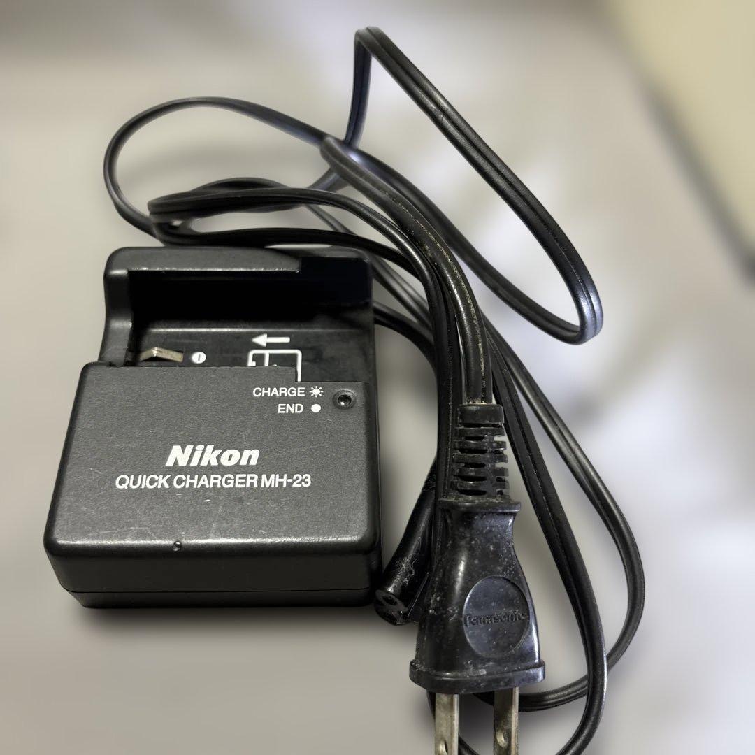 Nikon デジタル一眼レフカメラ AF-S DX NIKKOR 18-55mm