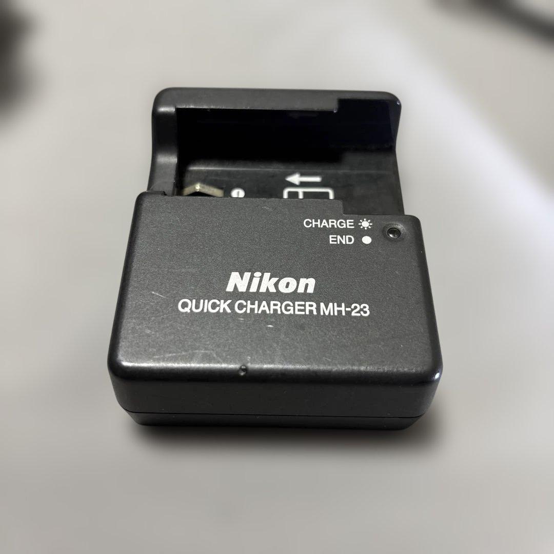 Nikon デジタル一眼レフカメラ AF-S DX NIKKOR 18-55mm