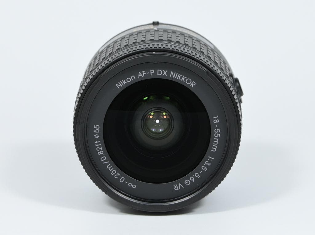 【超美品】 Nikon D5600 ダブルズームキット 《ショット数1111》