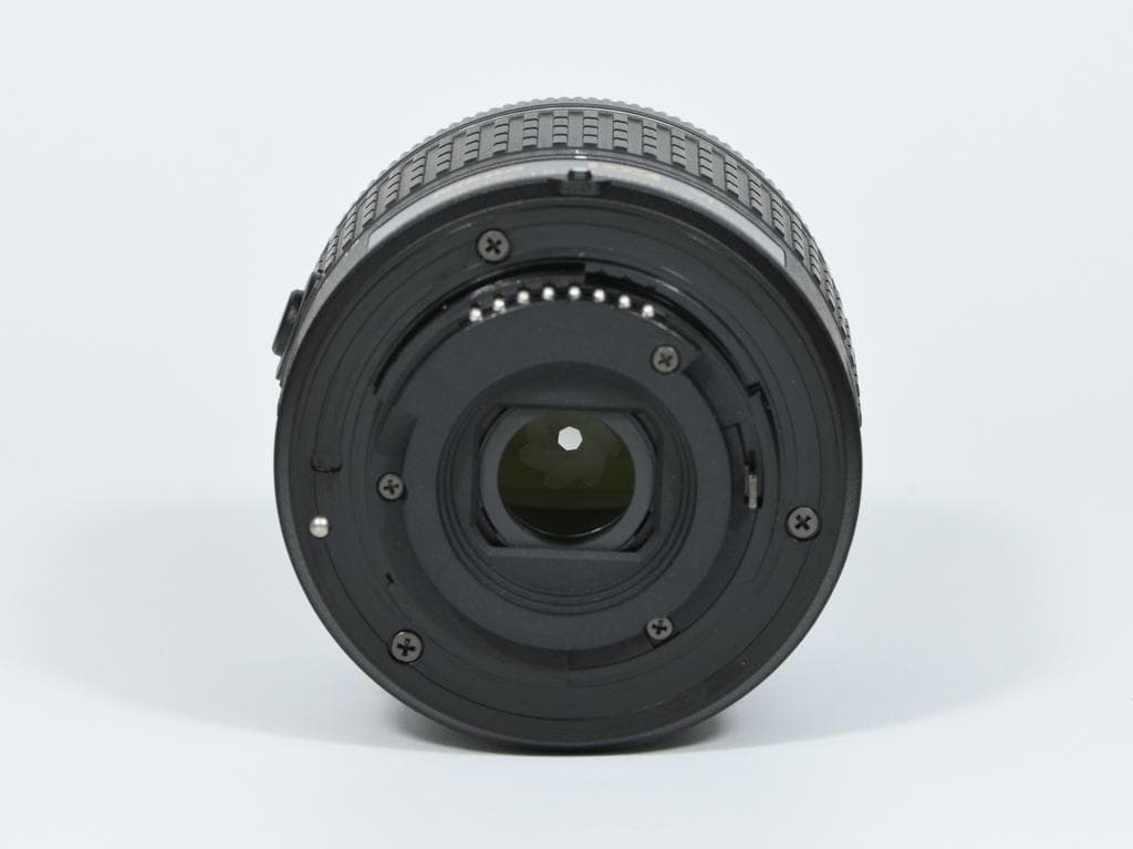 【超美品】 Nikon D5600 ダブルズームキット 《ショット数1111》