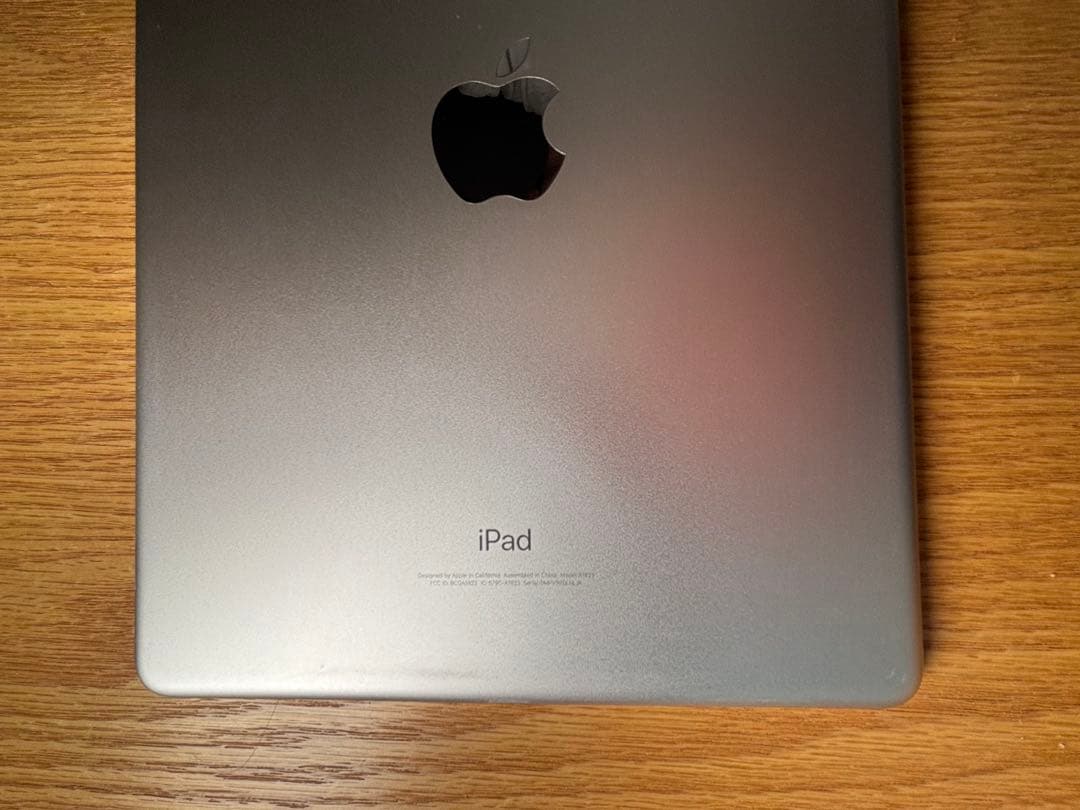 iPad 第5世代 32GB Wi-Fi Cellular ジャンク品