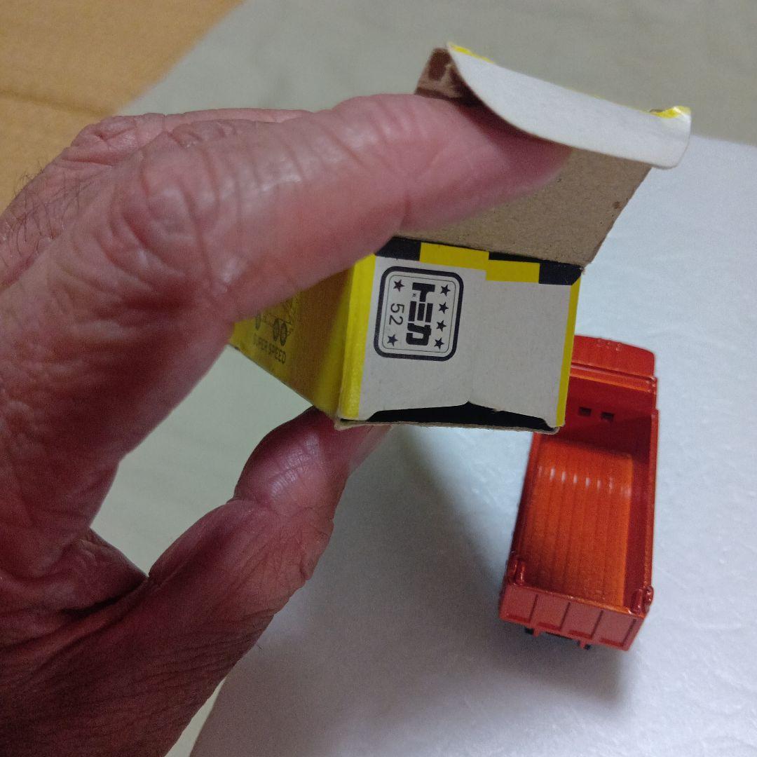トミカ黒箱　日野ダンプカー 1/102　オレンジカラー　日本製　本体極上品です。
