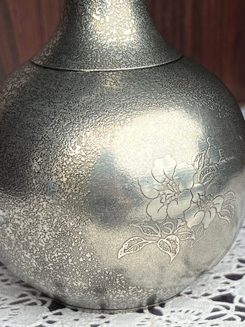 さつま錫記器製造元 岩切美巧堂　一輪挿し