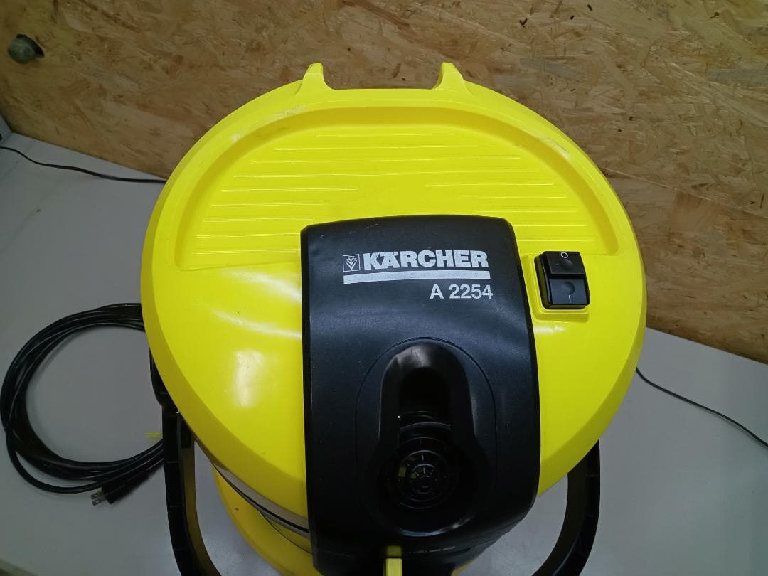 KARCHER　ケルヒャー　乾湿両用　バキュームクリーナー　A2254 Me