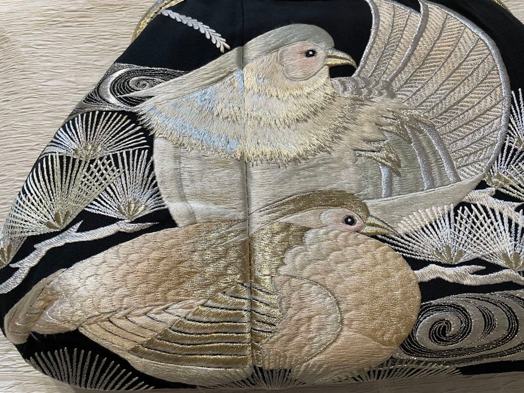 古布リメイクがま口バッグ　水鳥　刺繍