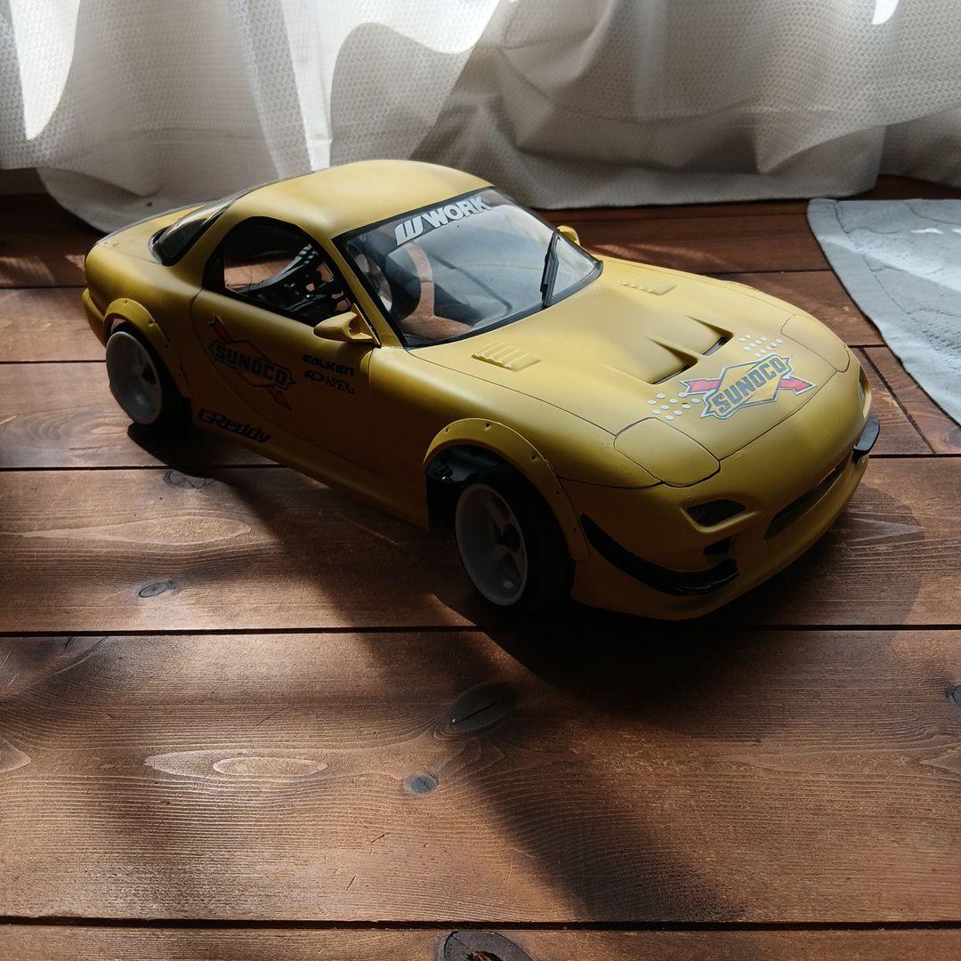 Mazda RX-7 ドリフトラジコン 　ボディーイエロー1/10　上塗り