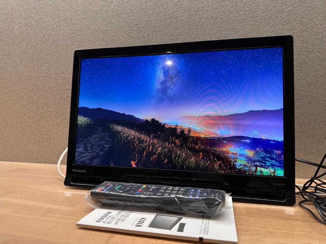 パナソニック　ポータブルテレビ UN-19CF10　21年製 未使用に近！