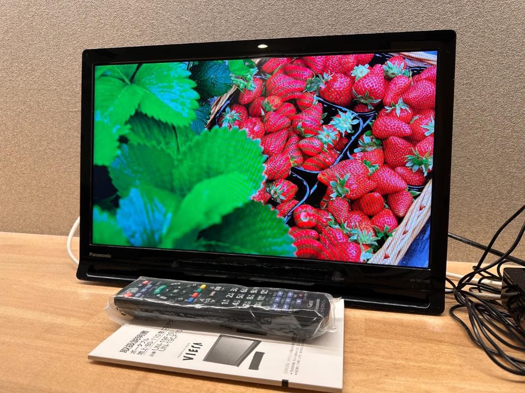 パナソニック　ポータブルテレビ UN-19CF10　21年製 未使用に近！