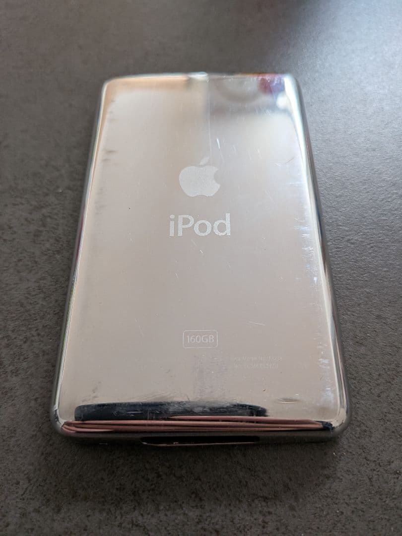 ジャンク　Apple iPod Classic 160GB シルバー