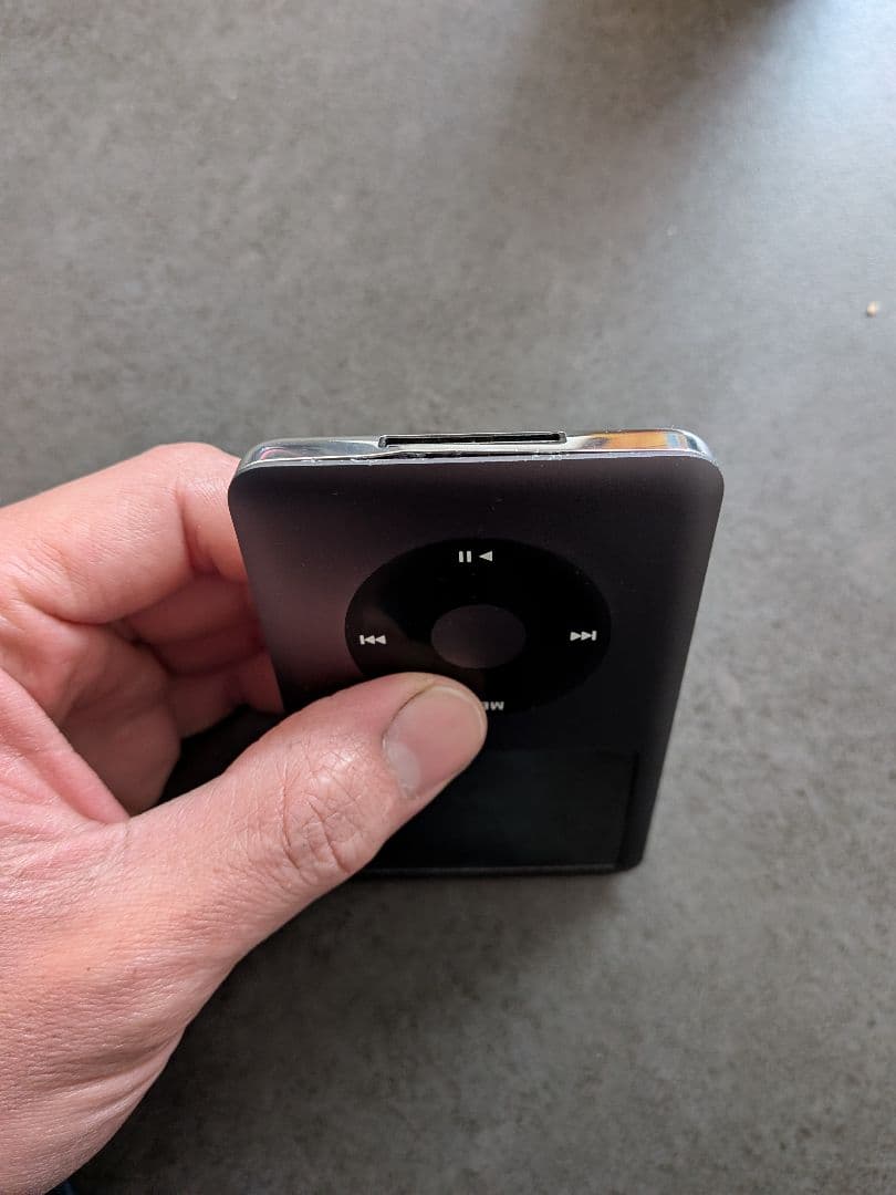 ジャンク　Apple iPod Classic 160GB シルバー