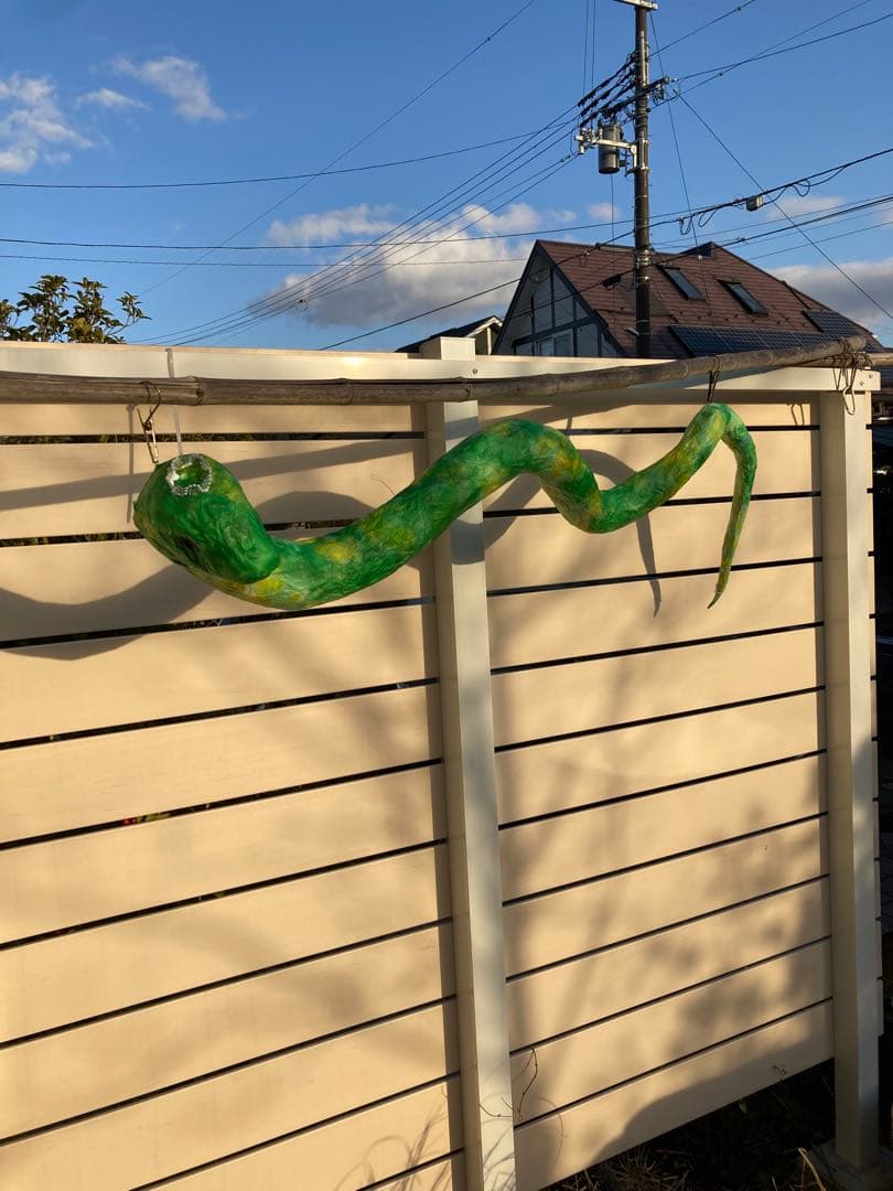 へびのオブジェ