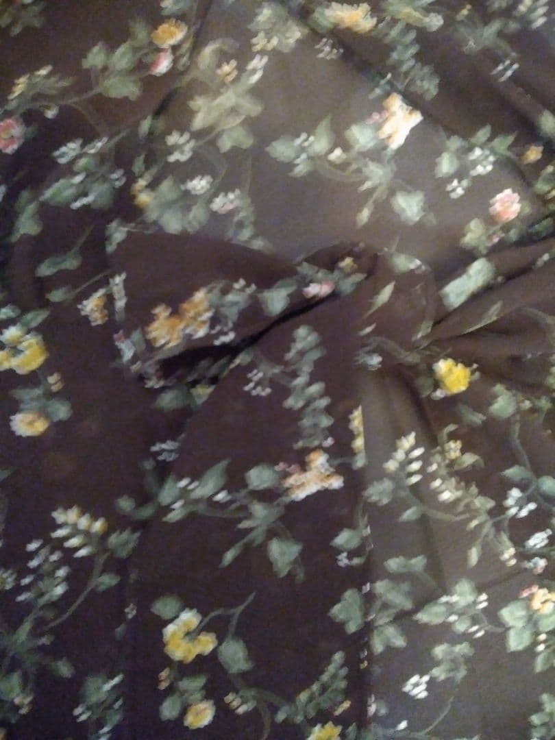 おしゃれエプロン。8500円一6300円。ブランド最終値下げ