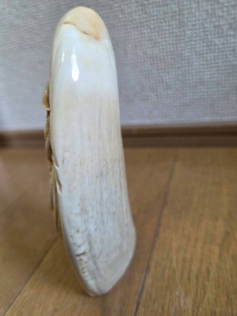 玉峰　クジラの歯工芸品