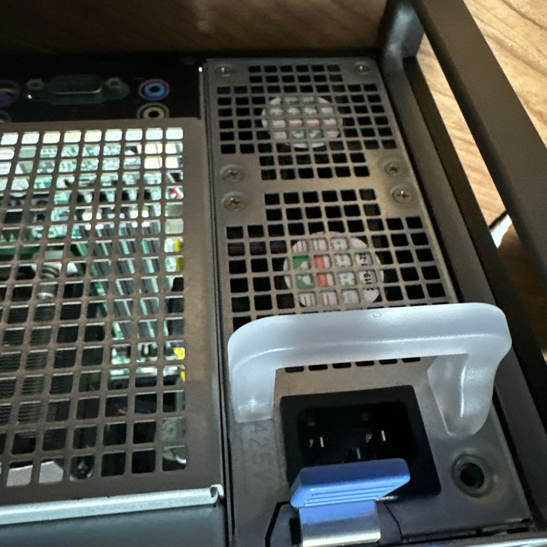 ワークステーション DELL Precision 5820 XEON W-2123