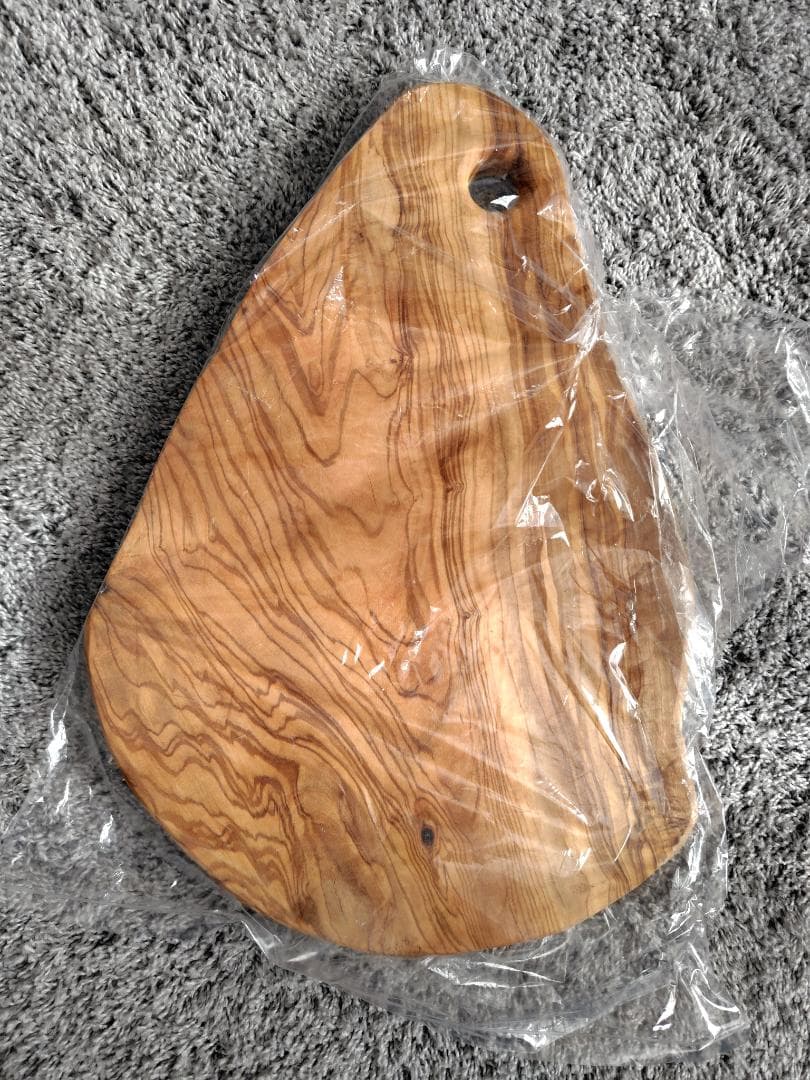 一点物 大判1.5kg超 アルテレニョ カッティングボード オリーブウッド