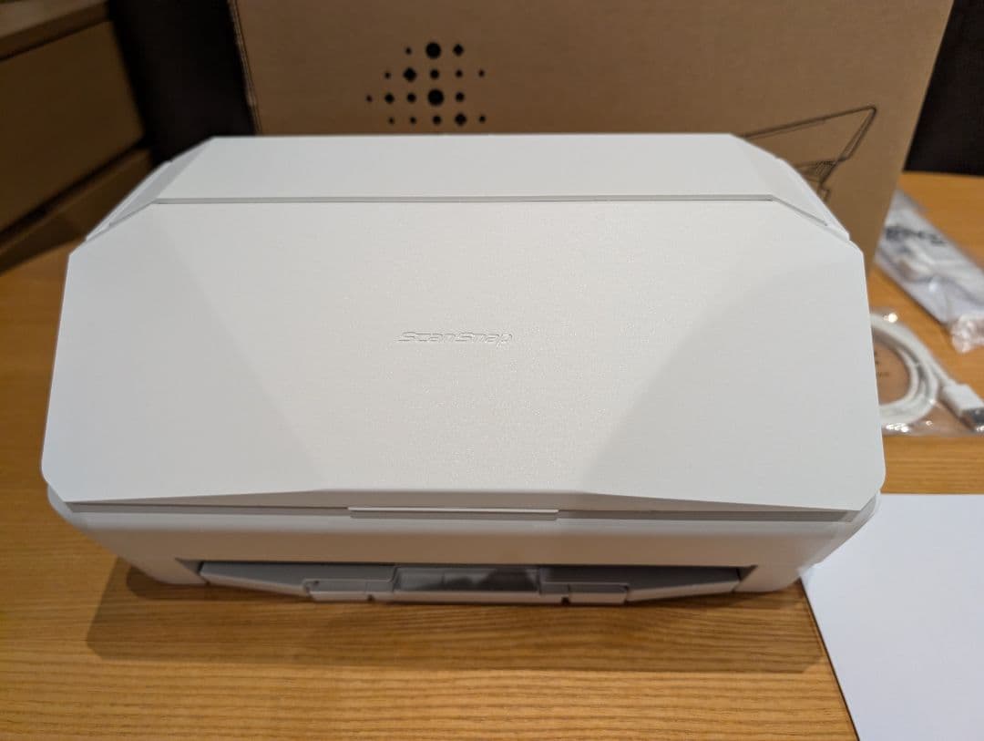 【ほぼ新品】ScanSnap iX2500 ドキュメントスキャナー(白色)