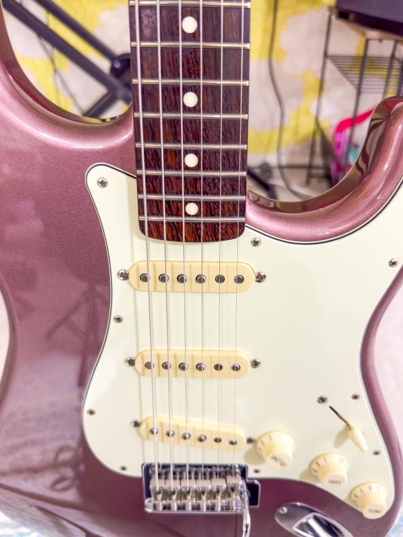 希少カラーFender MIJ Hybrid 60s Strat/ USA PU