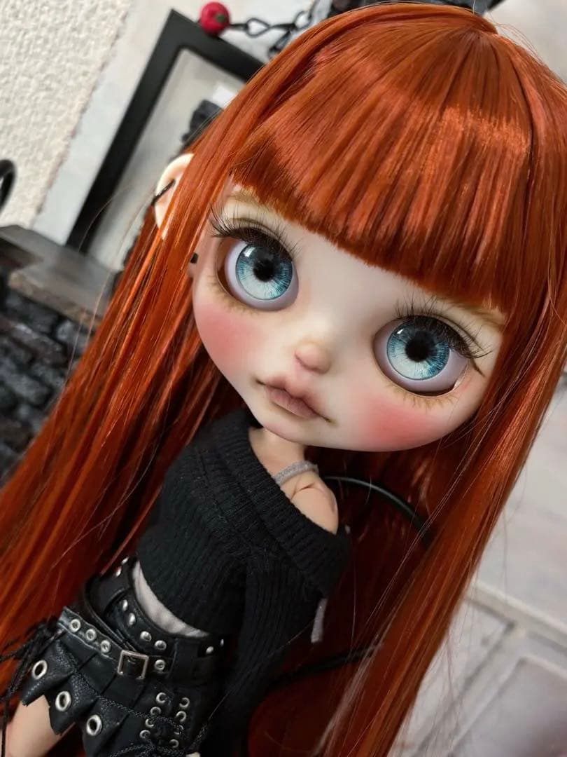 カスタム　アイシードール　ネオサイズ　白肌 スーパーサラサラストレート　赤茶