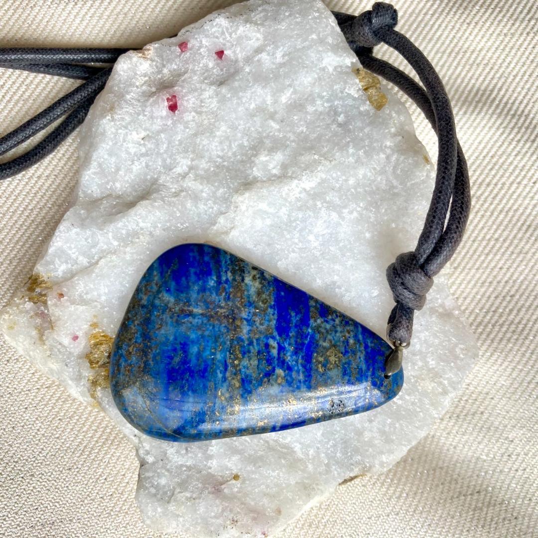 ★12月誕生石！6000円引き★【守護の瑠璃】ラピスラズリ 天然石 ネックレス