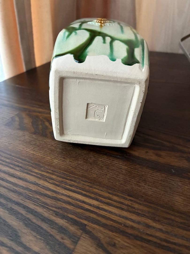 人間国宝　加藤卓男　三彩貼花四方花入　重要無形文化財認定