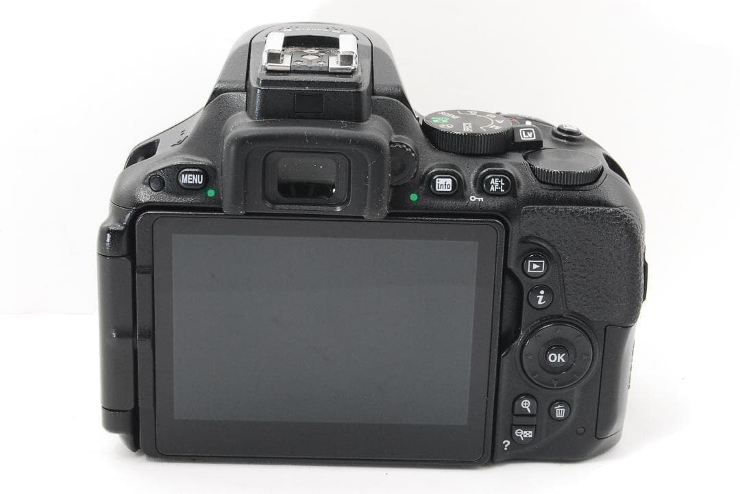 Nikon D5500 ダブルレンズセット 一眼レフカメラ スマホ転送機能搭載