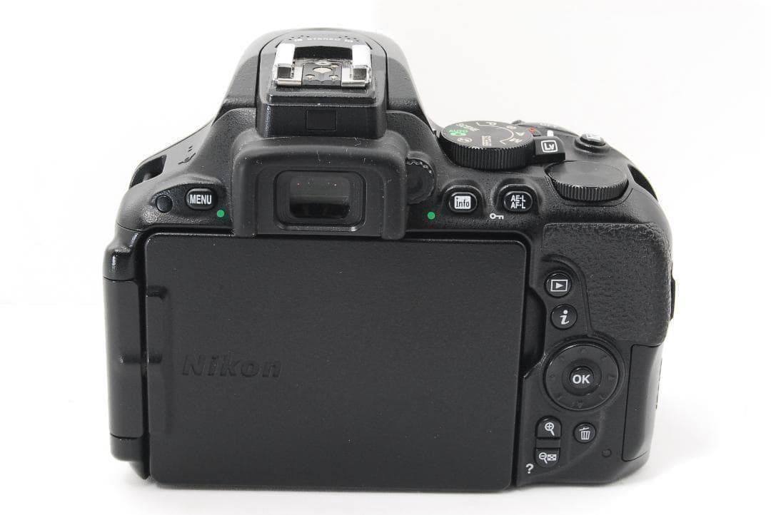 Nikon D5500 ダブルレンズセット 一眼レフカメラ スマホ転送機能搭載
