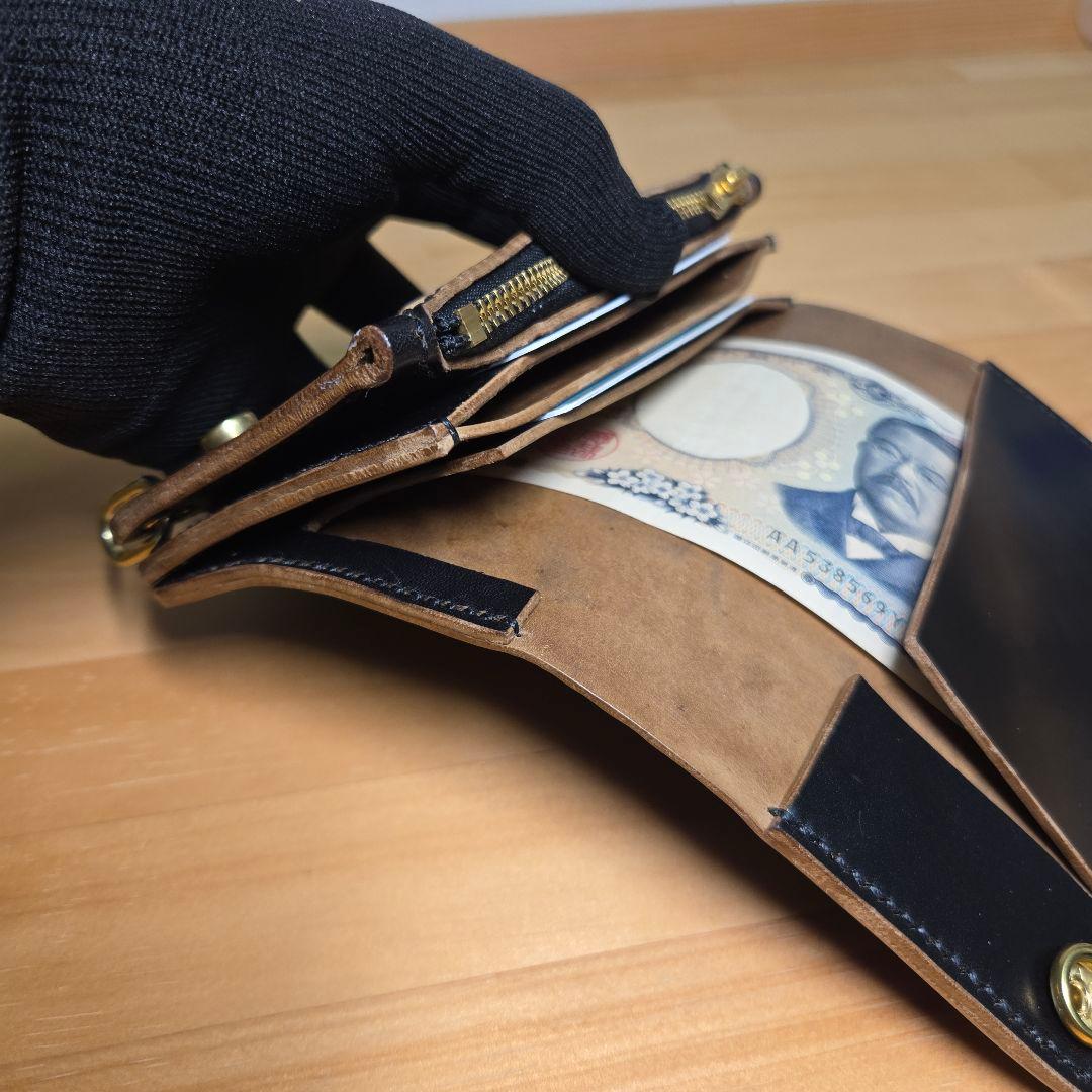 MARYAMホースバットミドルトラッカーウォレット　茶芯ブラック　真鍮