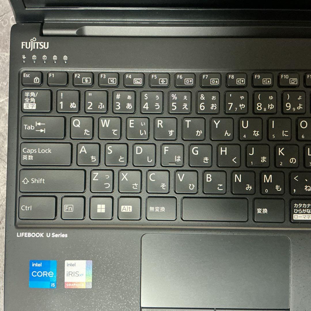 極美品 富士通 LIFEBOOK 2024年製品 使用期間半年程度なのですが…