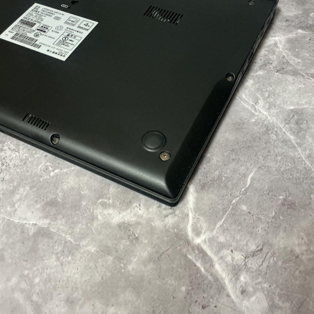 極美品 富士通 LIFEBOOK 2024年製品 使用期間半年程度なのですが…