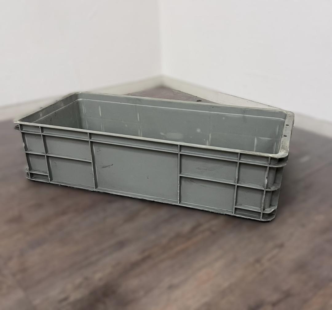 ◆6個セット◆プラスチックコンテナ　頑丈　スタッキング　収納ボックス　DIY