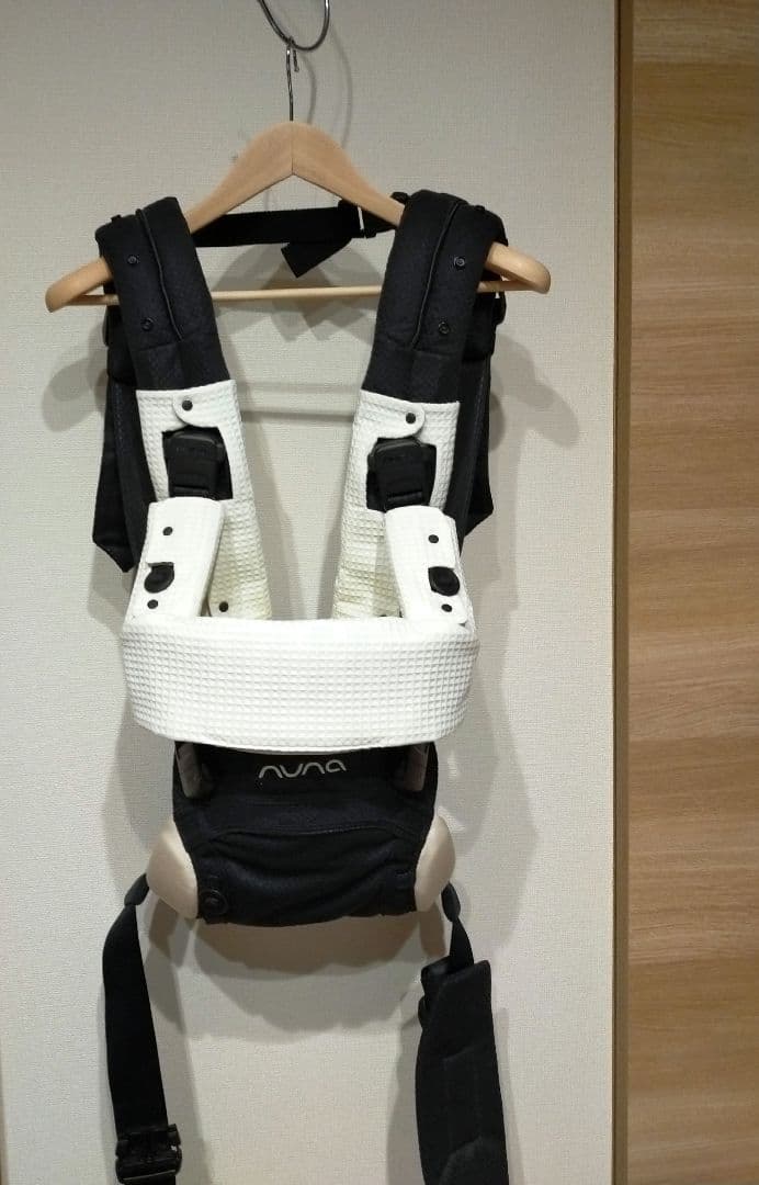 m様♡オーダー　抱っこ紐　ヌナカドル　よだれカバー