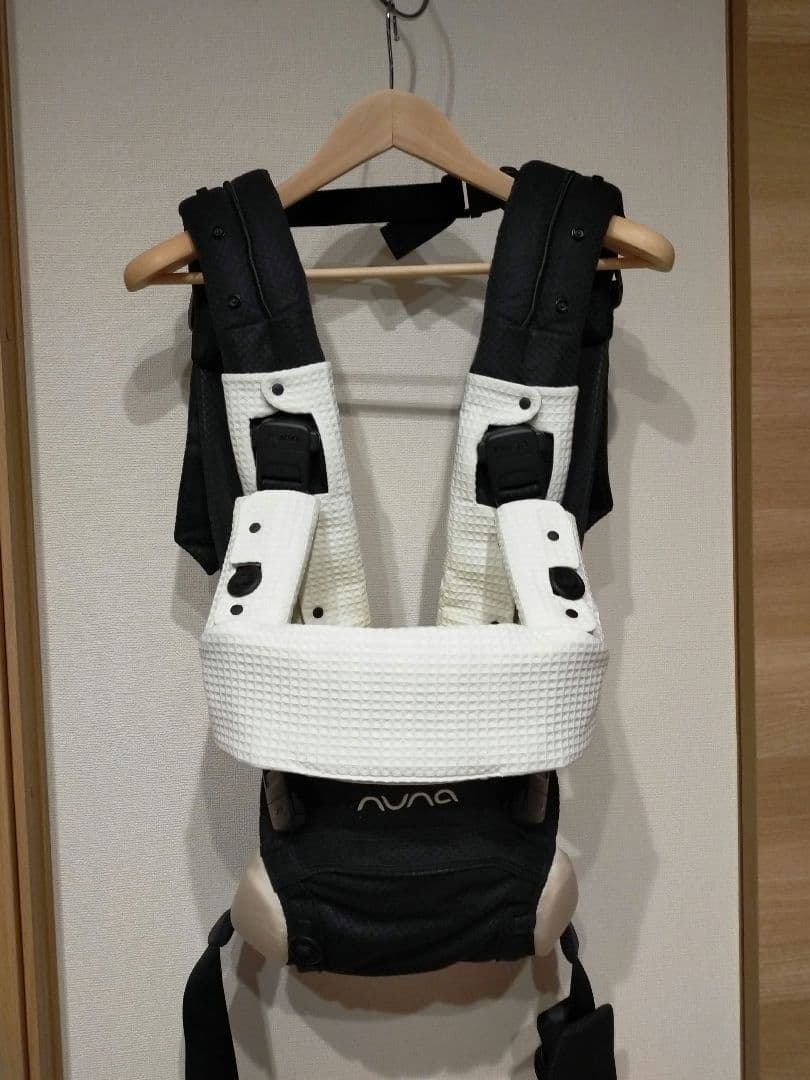 m様♡オーダー　抱っこ紐　ヌナカドル　よだれカバー