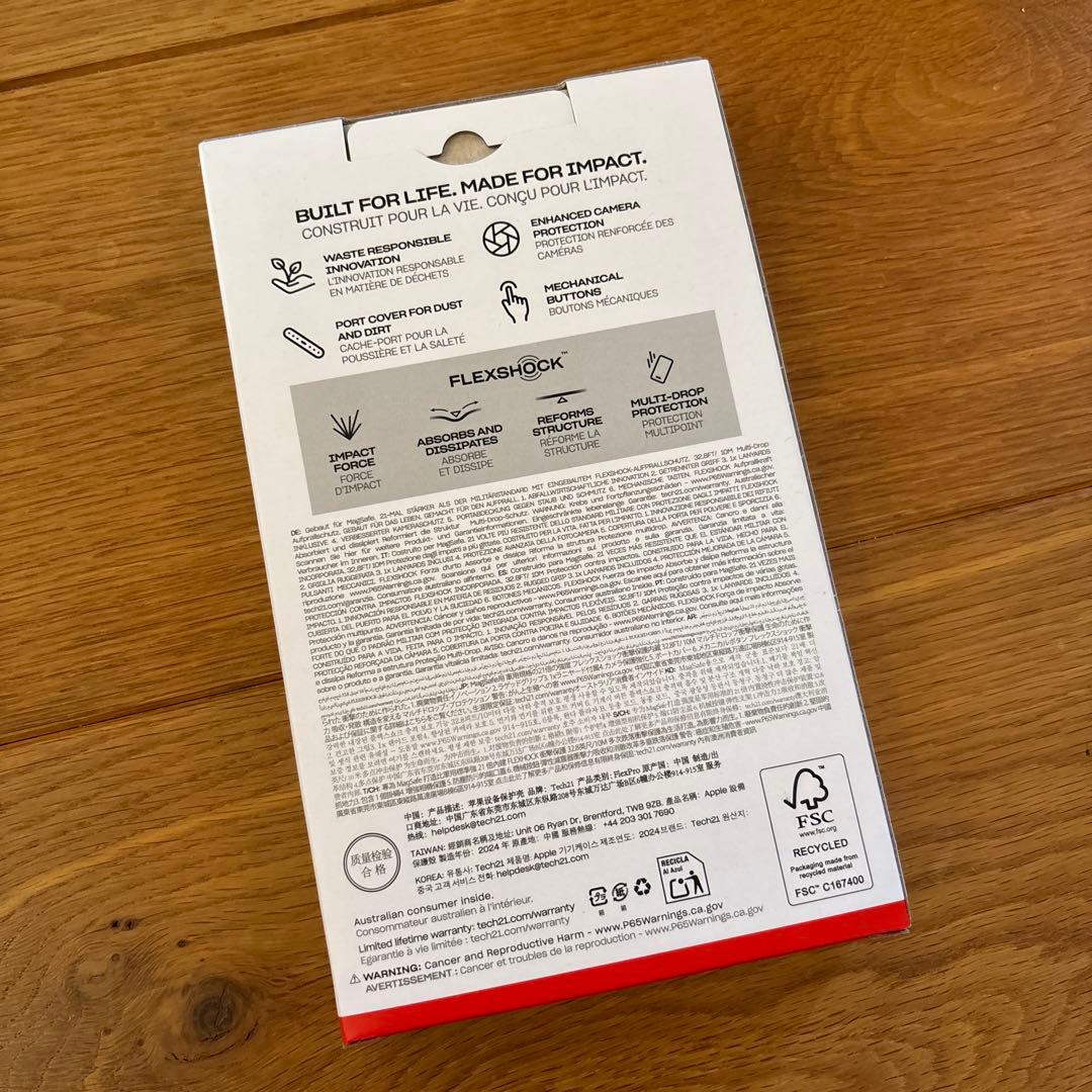iPhoneアクセサリー Tech21 FlexPro Case for iPhone 16