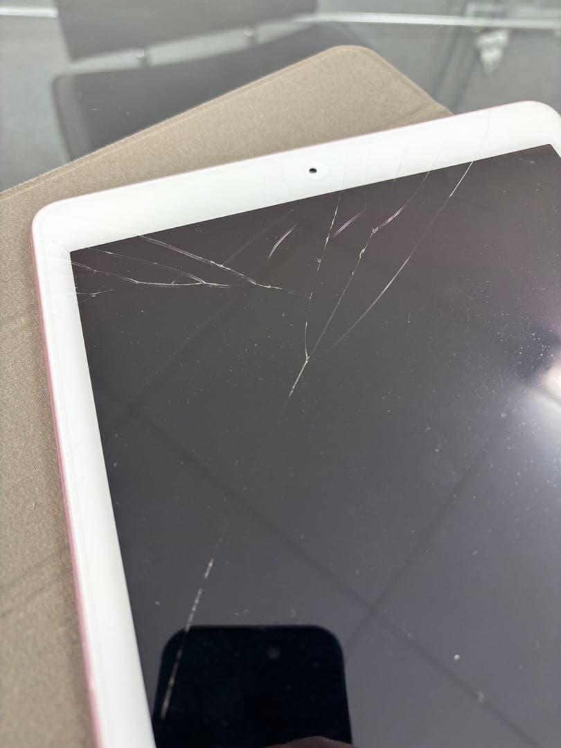iPad Pro 9.7inch 256gb ローズゴールド 画面ひび割れあり