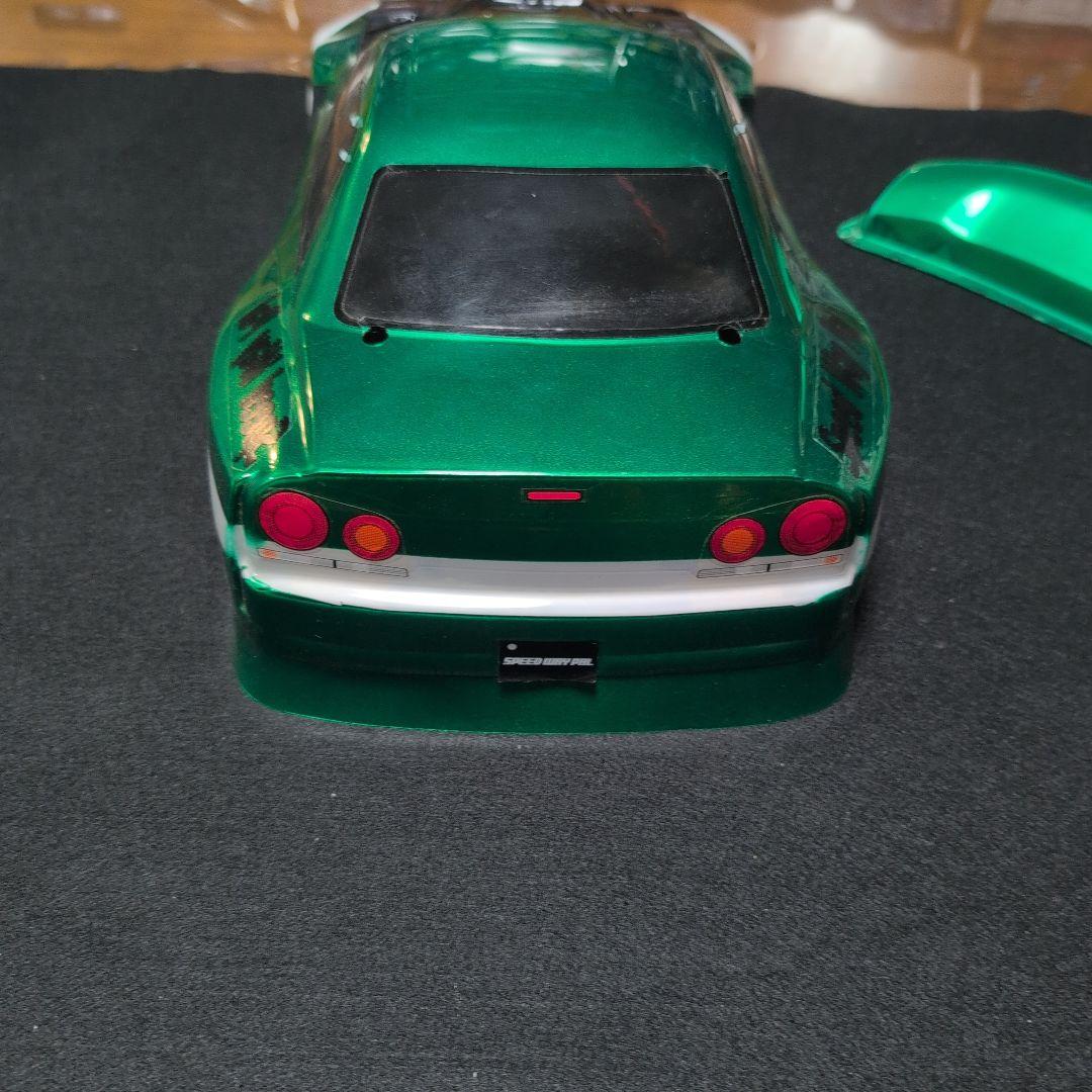 1/14 RCカー R34ボディ メタリックグリーン ライト付き