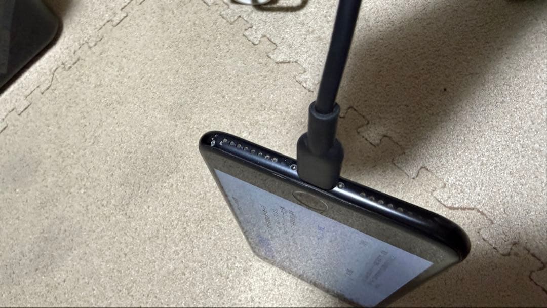 iPhone7 Plus 256GB ブラックSIMフリー 充電口ゆるめ