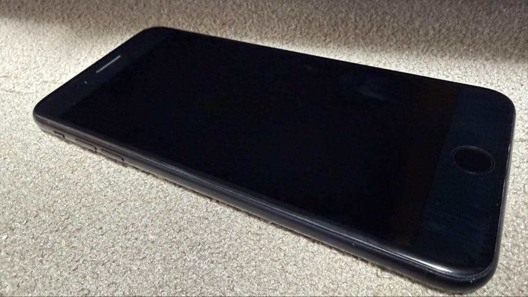 iPhone7 Plus 256GB ブラックSIMフリー 充電口ゆるめ