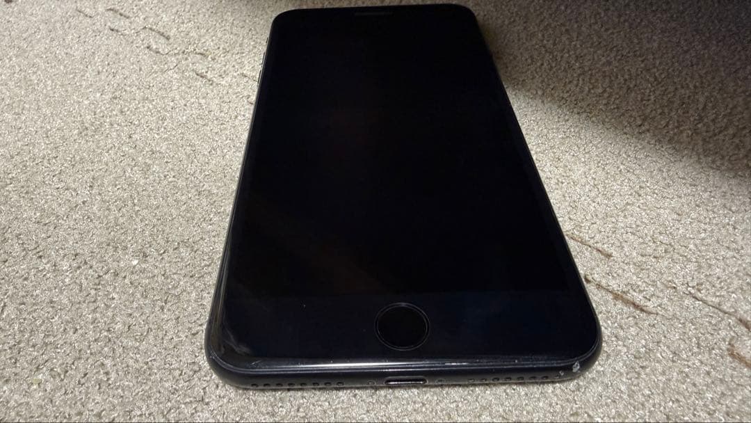 iPhone7 Plus 256GB ブラックSIMフリー 充電口ゆるめ