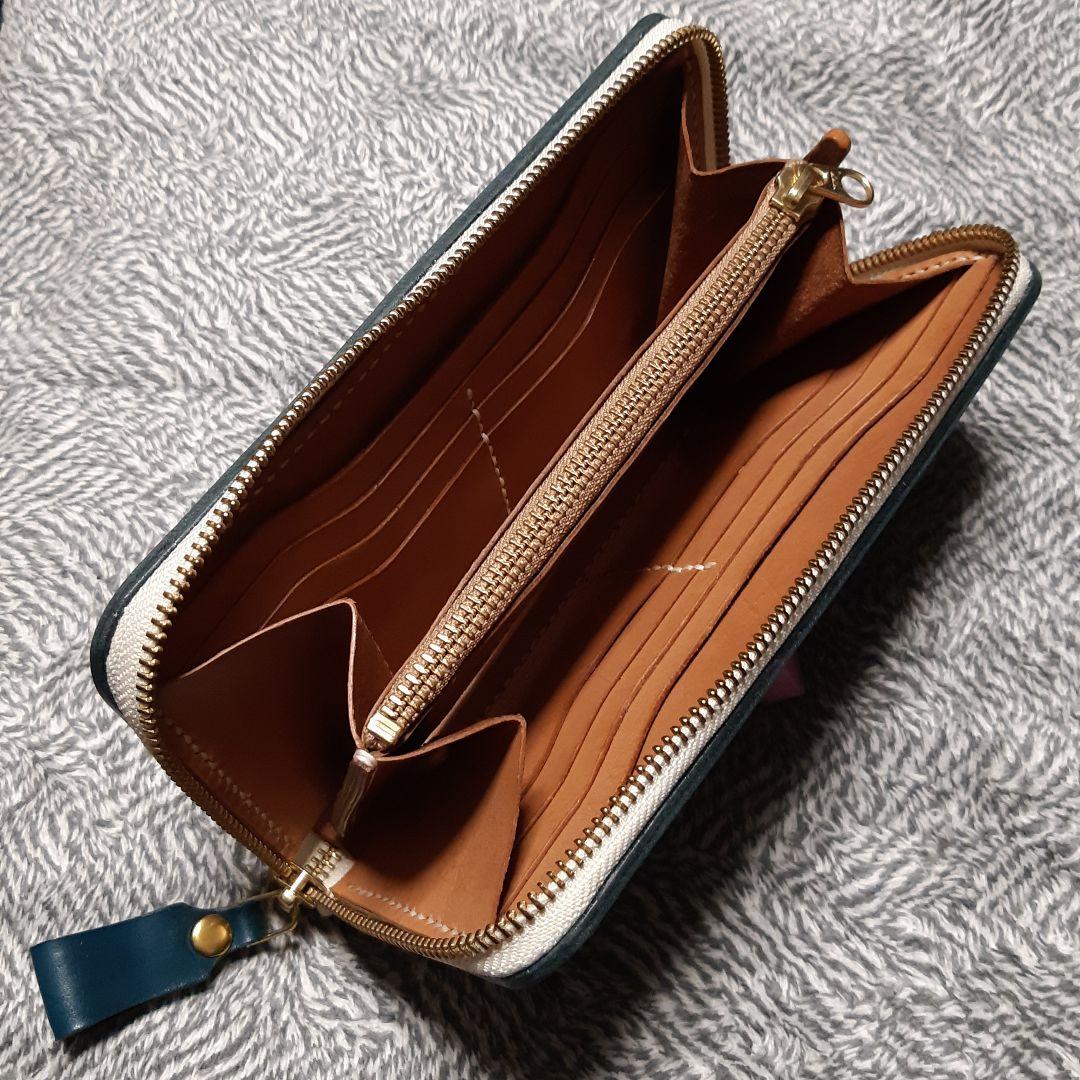 台形ラウンドファスナーロングウォレット