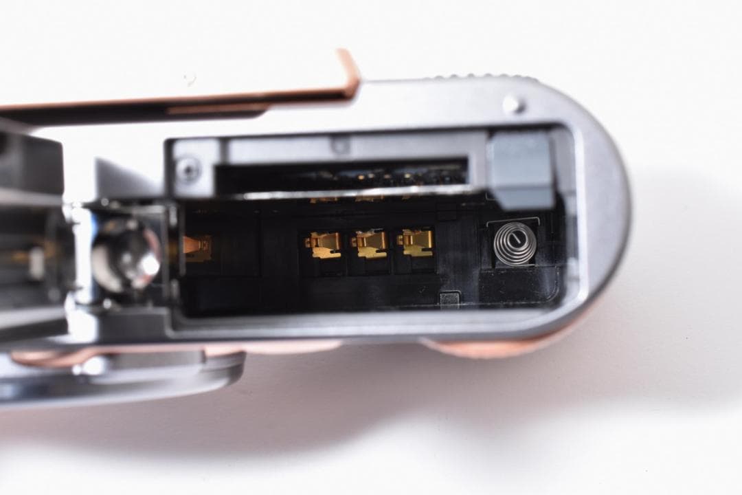 《 美品 》　カシオ　CASIO EXILIM EX-ZR1700 動作OK