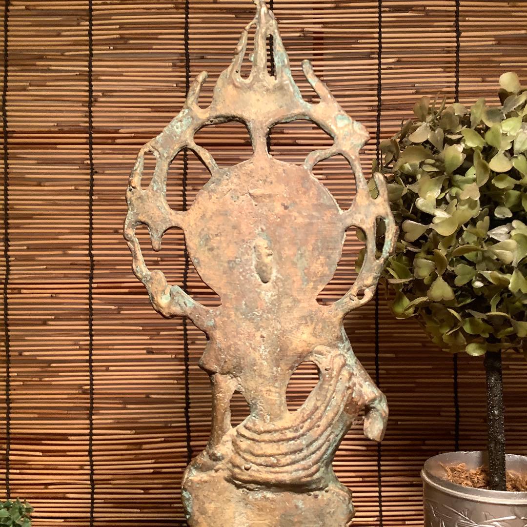 中国・大唐期「秘仏・観自在菩薩坐像」唐王朝・中国大唐国・六角座・￼￼鍍金青銅