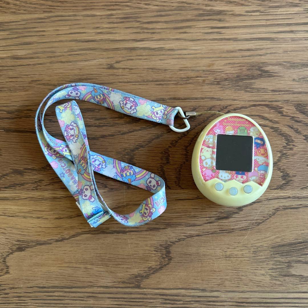 たまごっち×サンリオキャラクターズ　たまごっちみくす　バンダイ