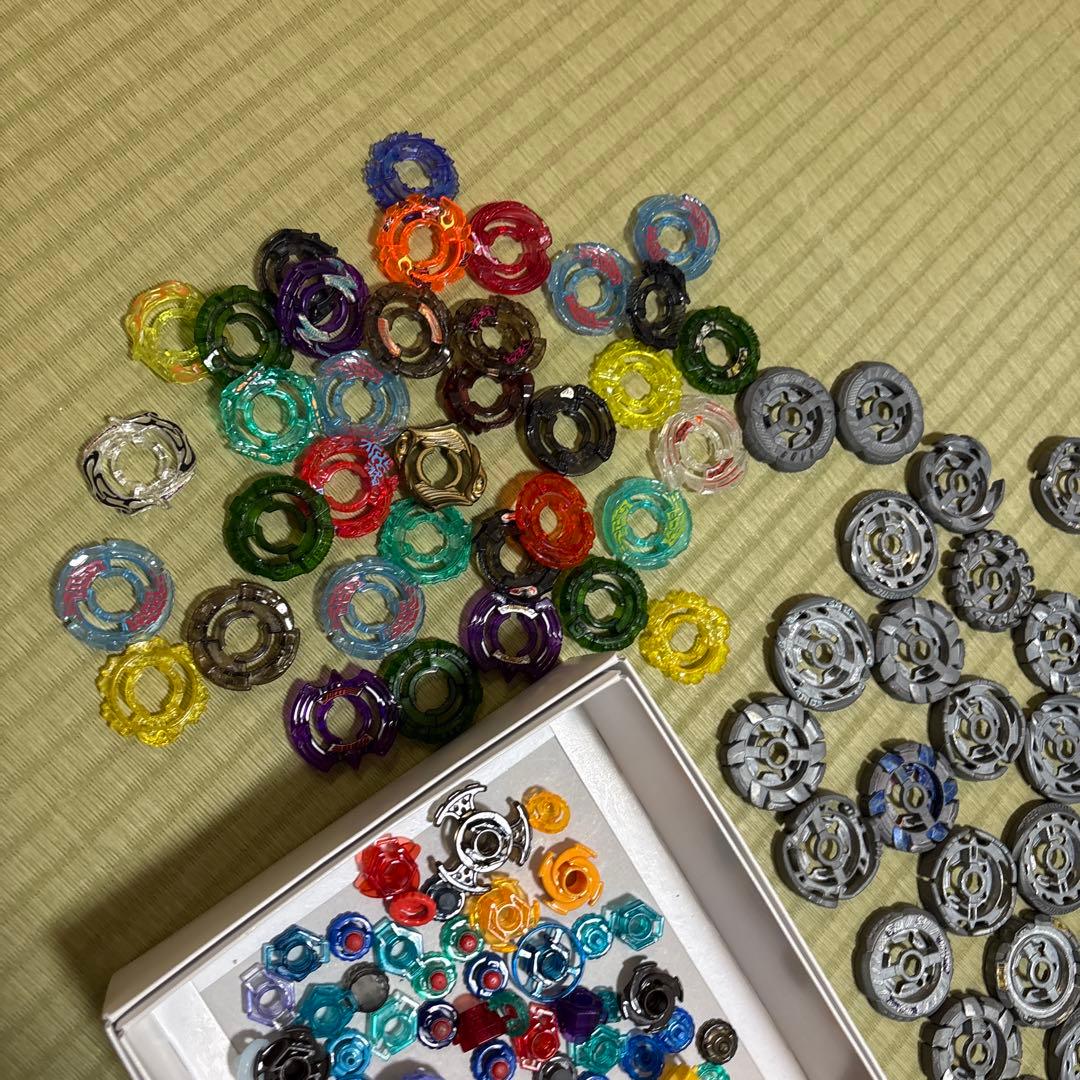 希少　大量　メタルファイトベイブレード セット 多色 カスタマイズ可能