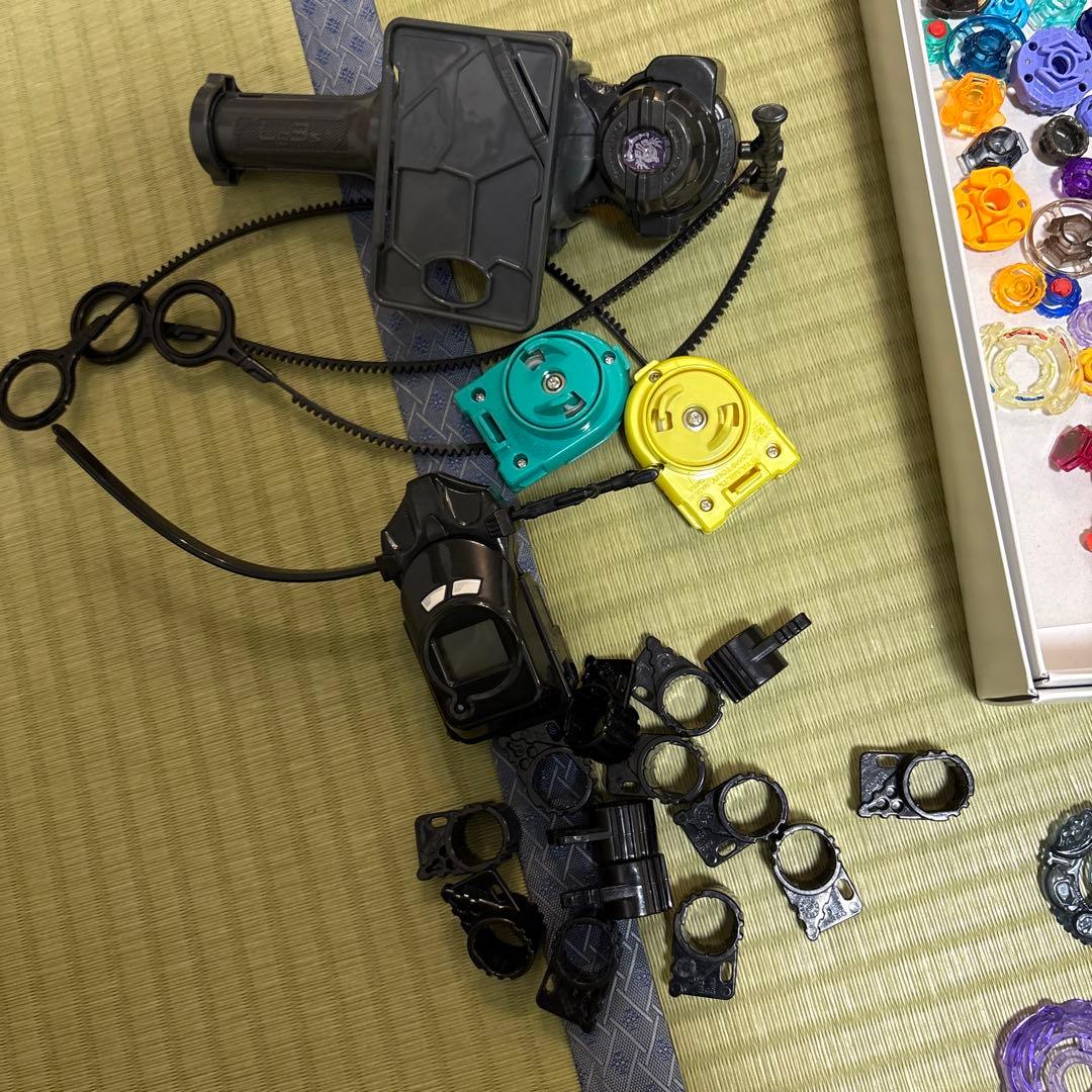 希少　大量　メタルファイトベイブレード セット 多色 カスタマイズ可能