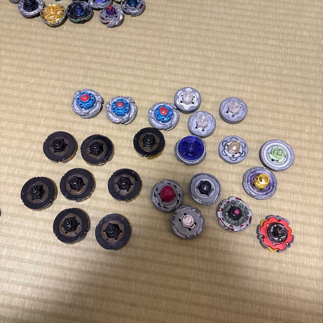 希少　大量　メタルファイトベイブレード セット 多色 カスタマイズ可能